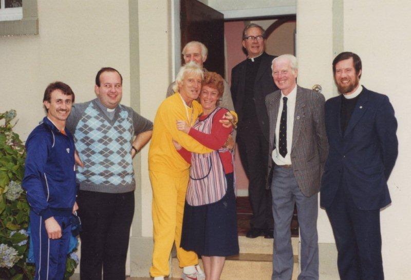 jimmy-saville-housekeeper-catriona-canavan-with-fr-oconnel-rev-mclachlan-and-kevin-kelly-celtic-chairman1.jpg